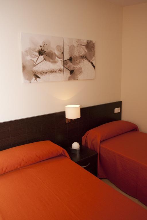 Hostal Granado Madrid Exteriör bild