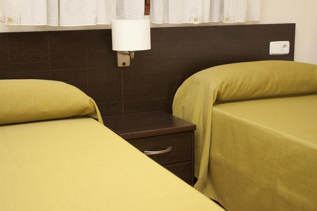 Hostal Granado Madrid Exteriör bild